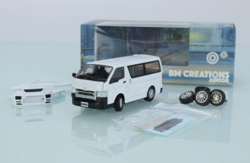 TOYOTA HIACE - WHITE