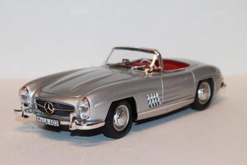 MERCEDES-BENZ 300 SL ROADSTER 1957