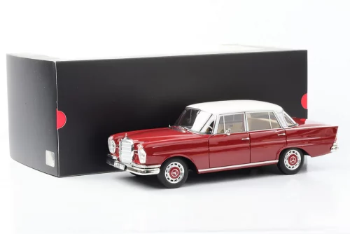 MERCEDES BENZ 220 S (W-111)