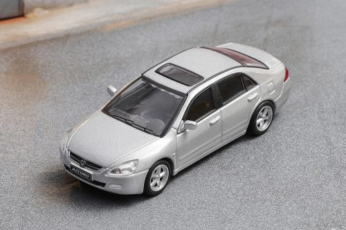 HONDA ACCORD 2005 (SILVER)