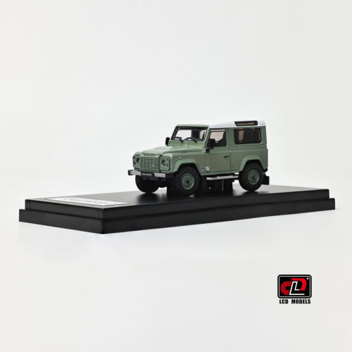 LAND ROVER DEFNDER 90 V8 (GLASMIR GREEN)